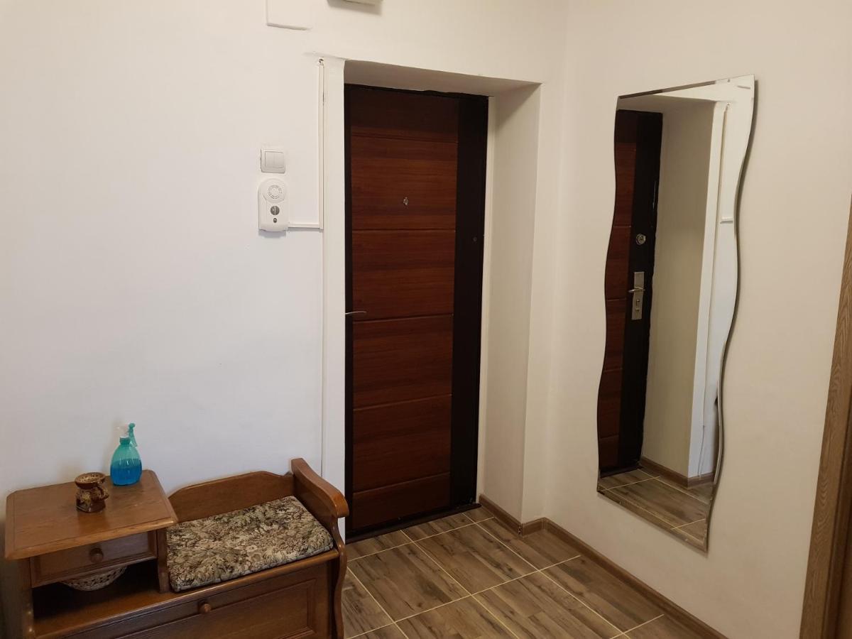 חונדוארה Aris Apartment מראה חיצוני תמונה